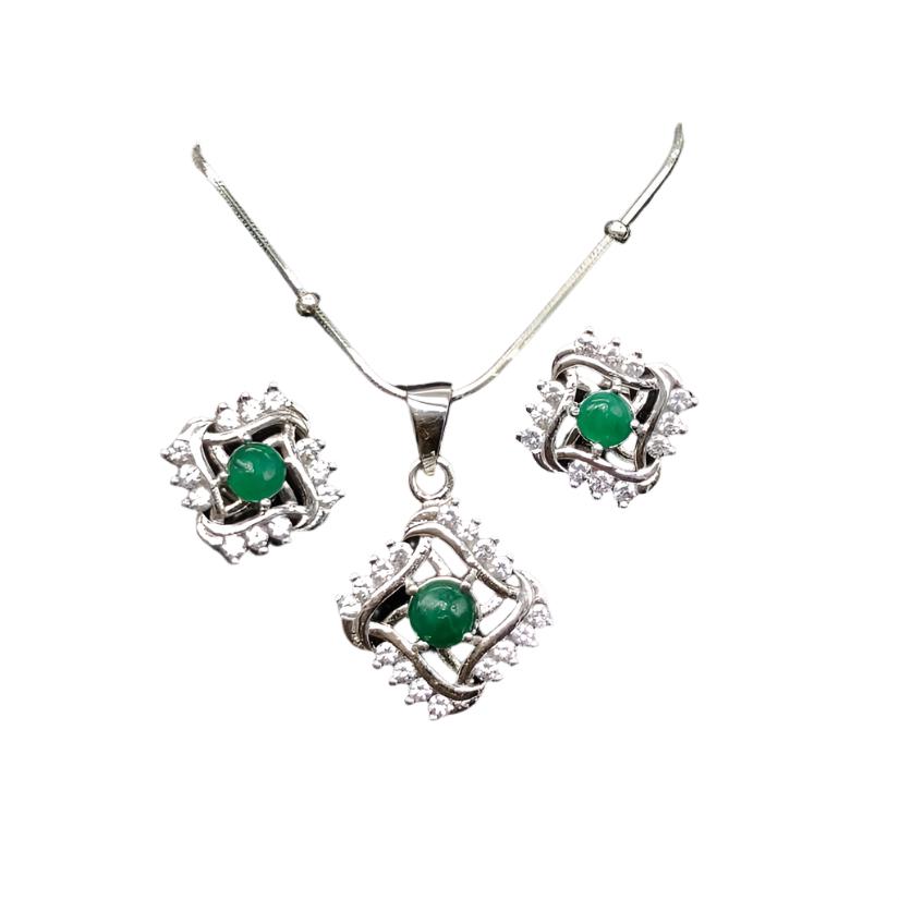 Stunning swat emerald jewelry set