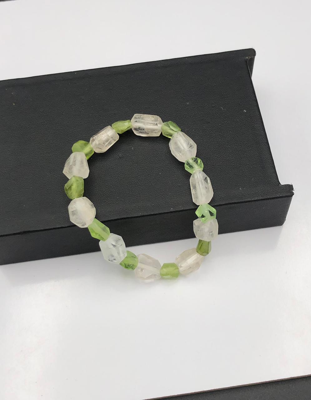 ✨ Natural Fluorite & Peridot Bracelet – $30.99 ✨