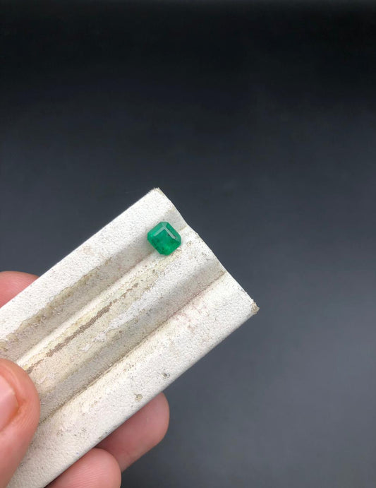 Natural Emerald – 0.95 ct of Swat Valley Luxury
