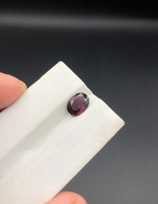 Natural Garnet – 2.95 ct of Top Quality Fire