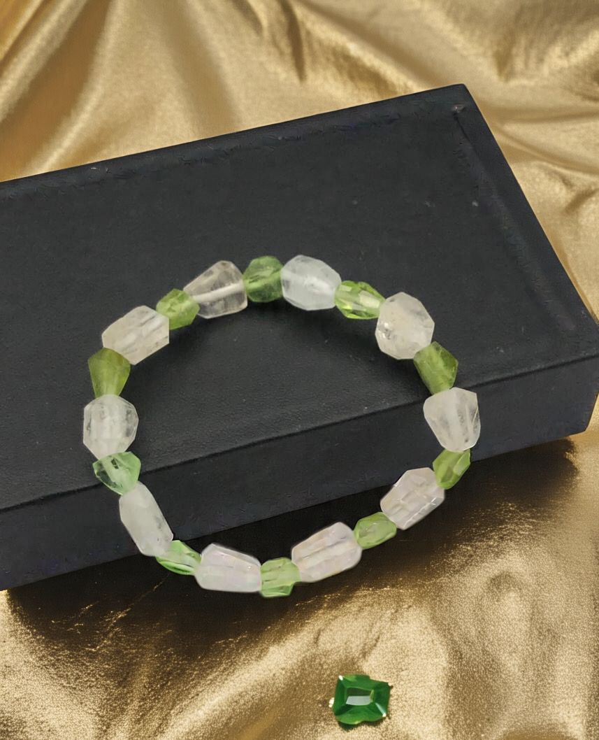 ✨ Natural Fluorite & Peridot Bracelet – $30.99 ✨