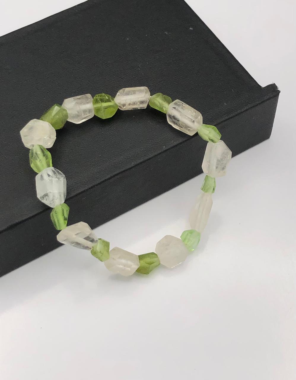 ✨ Natural Fluorite & Peridot Bracelet – $30.99 ✨